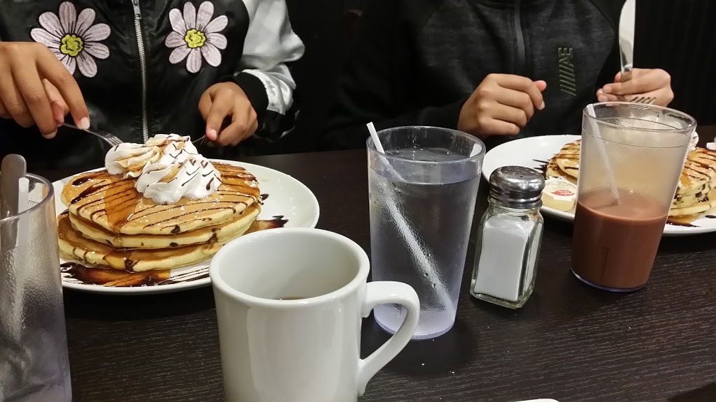 Stacked Pancake & Breakfast House Barrie | 559 Essa Rd Unit D6, Barrie, ON L4N 6A9, Canada | Phone: (705) 733-1403