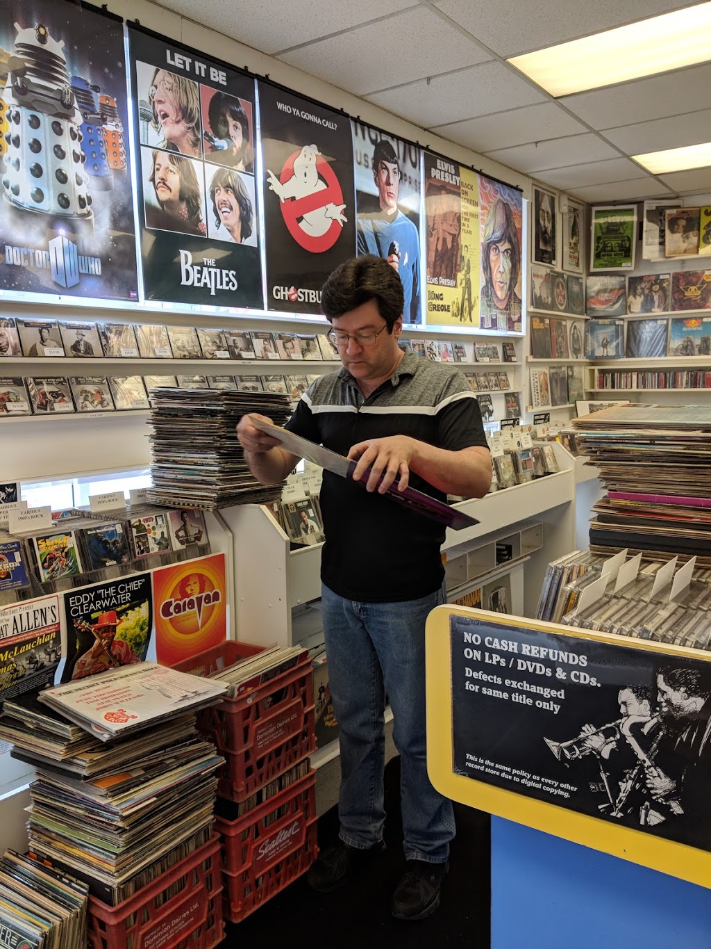 BJ Records & Nostalgia | 13 Clapperton St, Barrie, ON L4M 3E4, Canada | Phone: (705) 737-3031