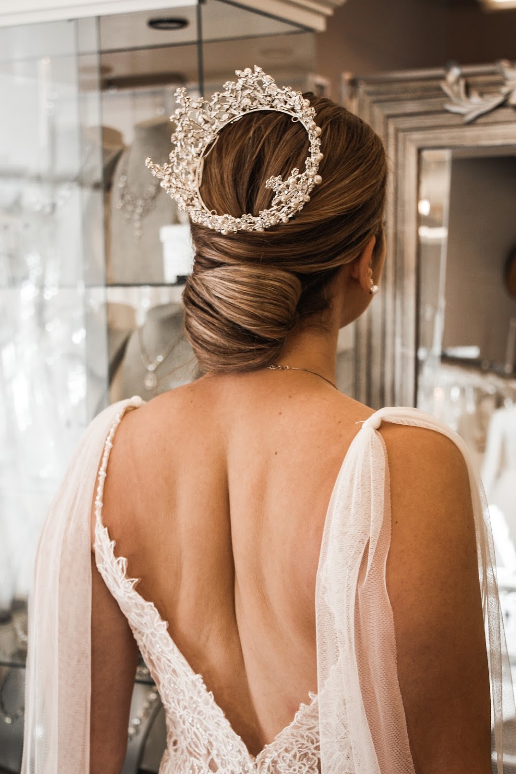 Viktoria Bridals - Mobile Wedding Hair & Makeup | 1299 Pelham Rd, St. Catharines, ON L2R 6P7, Canada | Phone: (905) 327-8584