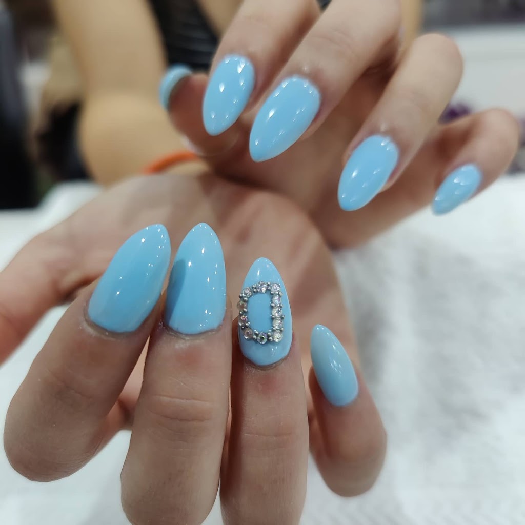 Kims Nails And Beauty Salon | 409 Brock St S, Whitby, ON L1N 4K5, Canada | Phone: (905) 665-6235