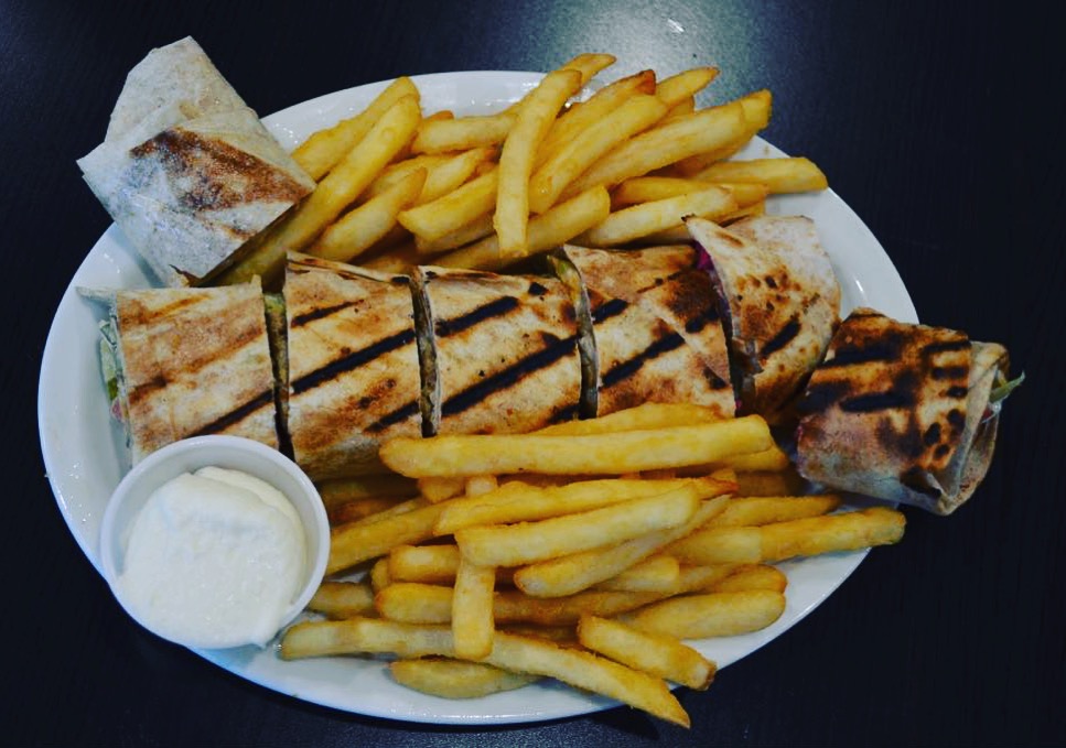 Lulu shawarma and grill | 2910 Woodroffe Ave Unit#3, Nepean, ON K2J 4G3, Canada | Phone: (343) 488-2323