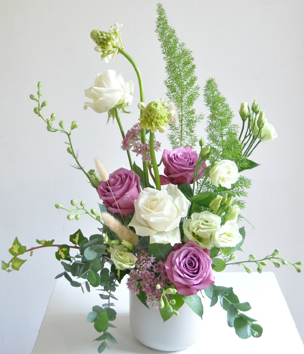 SOUTHEAST FLORIST - Calgary Flowers - Delivery | 248 Mt Victoria Pl SE, Calgary, AB T2Z 1P4, Canada | Phone: (403) 270-4026