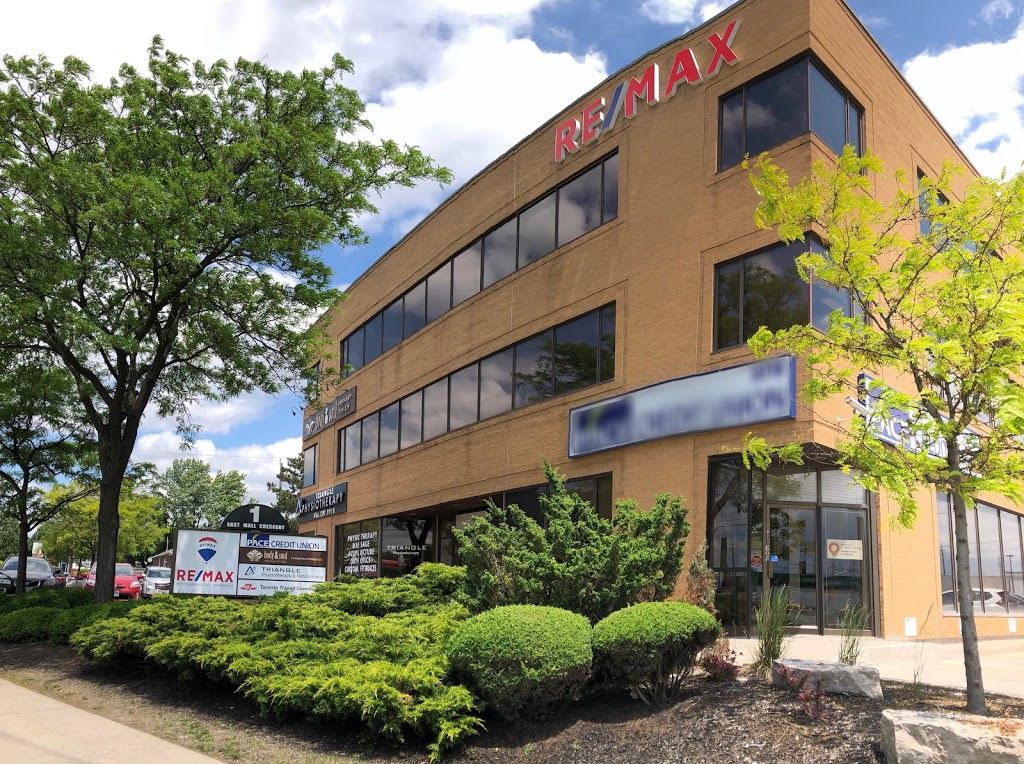 Jessica Botelho, RE/MAX Professionals Inc., Brokerage | 1 The East Mall Crescent, Etobicoke, ON M9B 6G8, Canada | Phone: (416) 232-9000