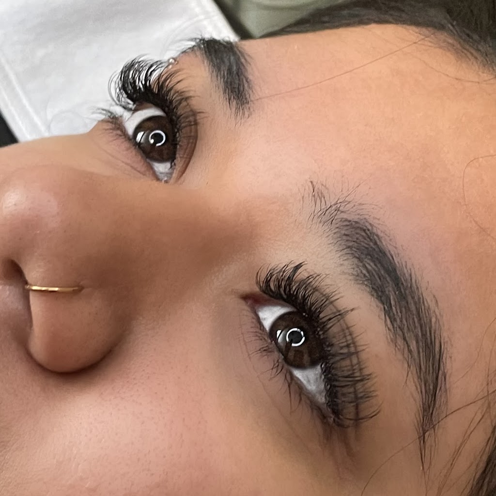 Mari Lashes | 754 Heritage Blvd W, Lethbridge, AB T1K 7Z6, Canada | Phone: (403) 593-4301