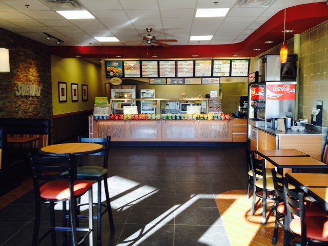 Subway | 720 Westmount Rd E, Kitchener, ON N2E 2M6, Canada | Phone: (519) 578-2772