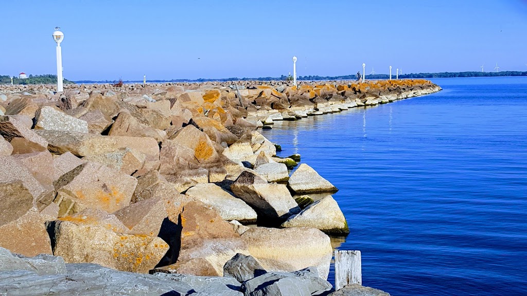 Battery Park | Waterfront Pathway, Kingston, ON K7L 0A1, Canada