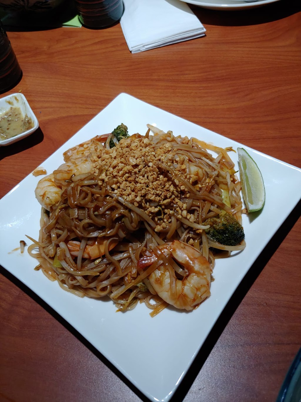 Harbour Delight Thai and Asian Cuisine | 268 The Queensway S, Keswick, ON L4P 2P7, Canada | Phone: (905) 535-3838