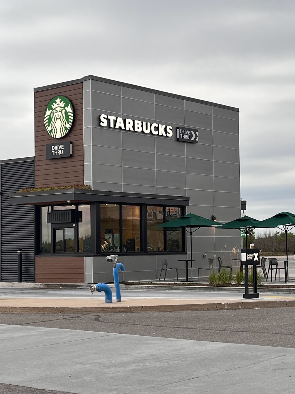 Starbucks | 1550 Simmons Rd, Odessa, ON K0H 2H0, Canada | Phone: (613) 386-1300