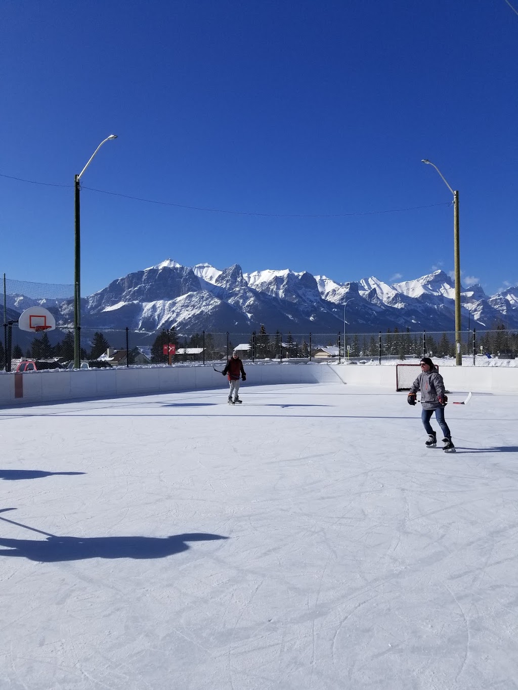 Cougar Creek Skating Rink | Elk Run Blvd, Canmore, AB T1W 1G3, Canada | Phone: (403) 678-1580