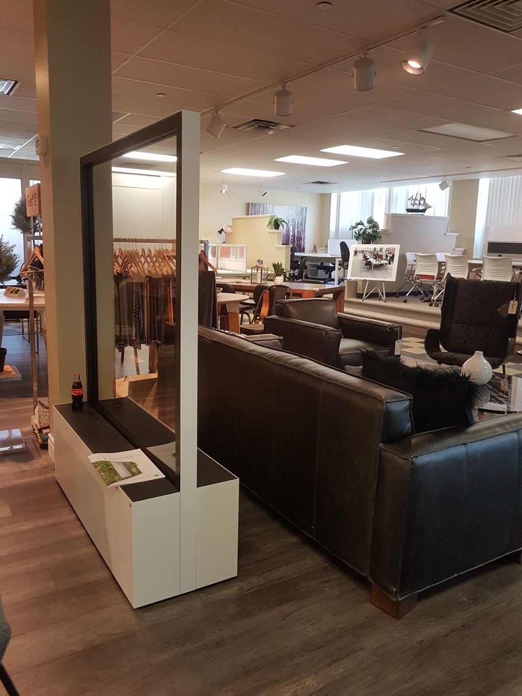 Executive Furniture Rentals | 81 Tycos Dr, North York, ON M6B 1W3, Canada | Phone: (416) 785-0932