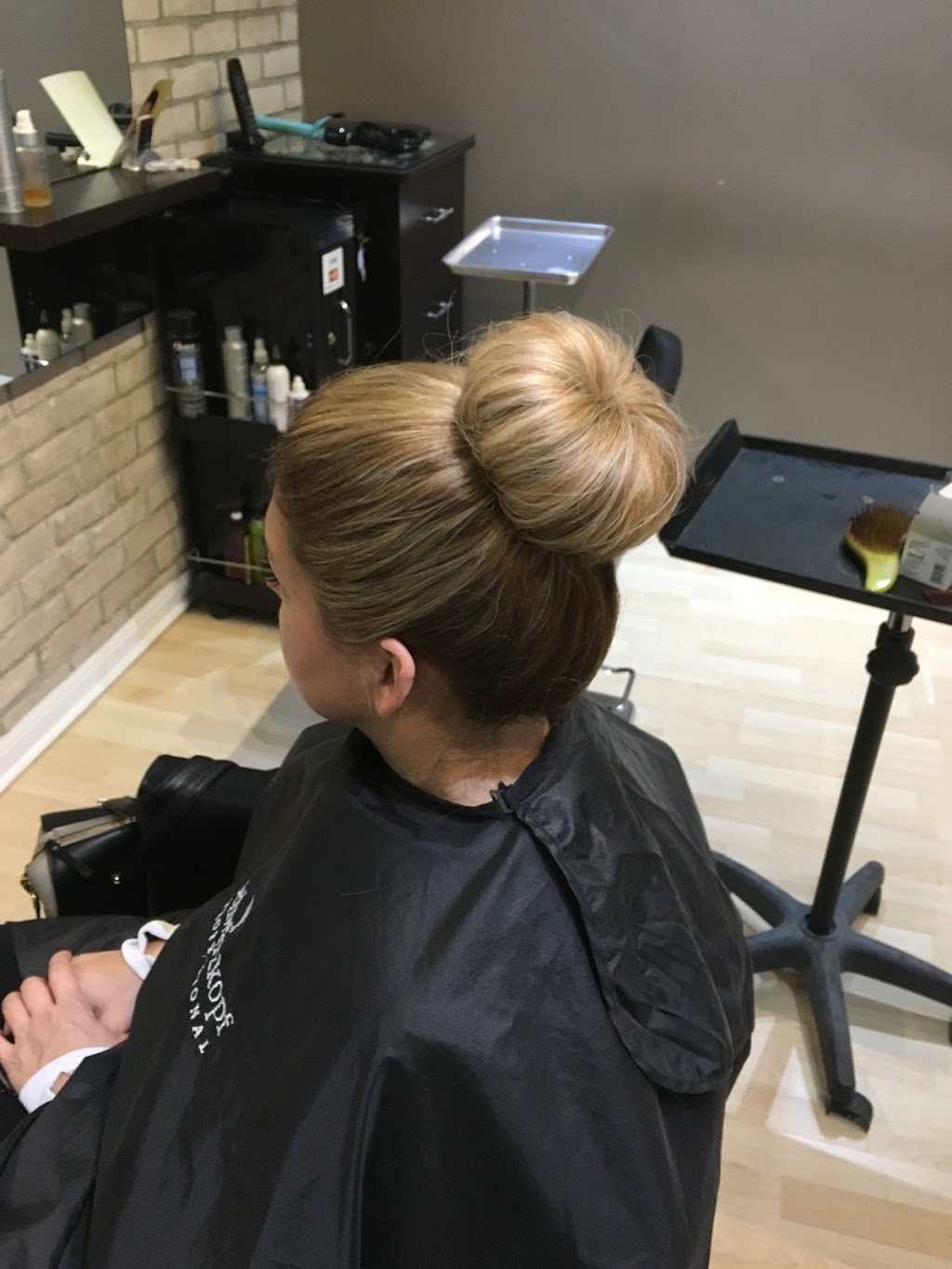 Salon Capricci | 2732 Bur Oak Ave #2, Markham, ON L6B 1K5, Canada | Phone: (905) 471-3006