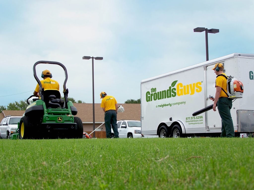 The Grounds Guys of Barrie | 39 Churchill Dr #3, Barrie, ON L4N 8Y2, Canada | Phone: (705) 990-1409