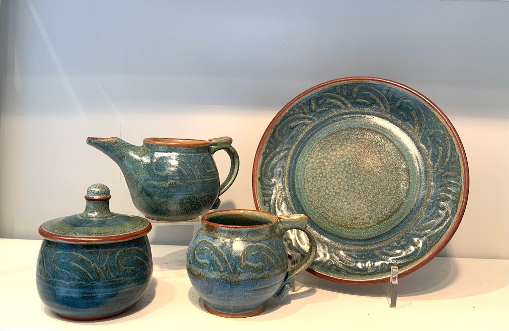 Quasimodo Pottery | 492 Abbott Rd, Mayne Island, BC V0N 2J1, Canada | Phone: (250) 539-3296