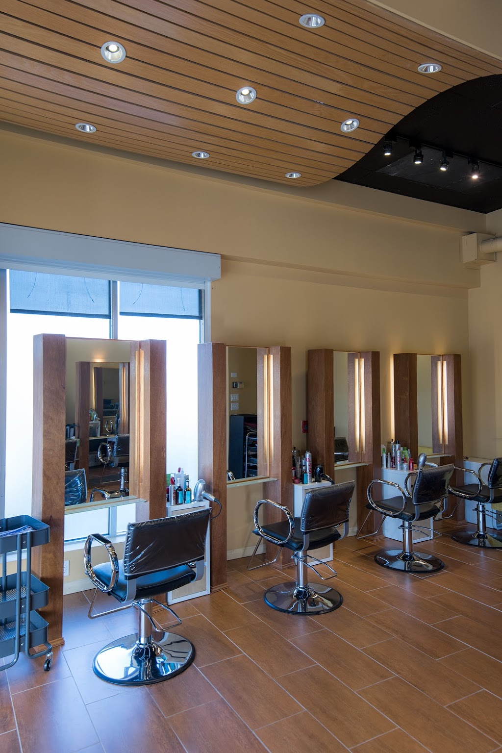 Hair community Salon | 4540 No. 3 Rd #1280, Richmond, BC V6X 4E4, Canada | Phone: (604) 278-3488