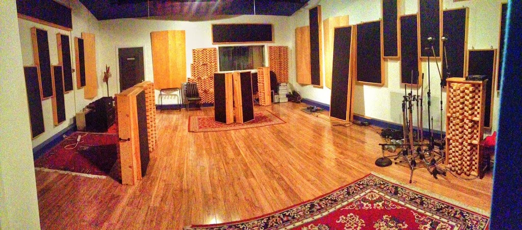 Audio Valley Recording Studio | 1570 Liverpool Ct #1, Ottawa, ON K1B 4L1, Canada | Phone: (613) 963-0162