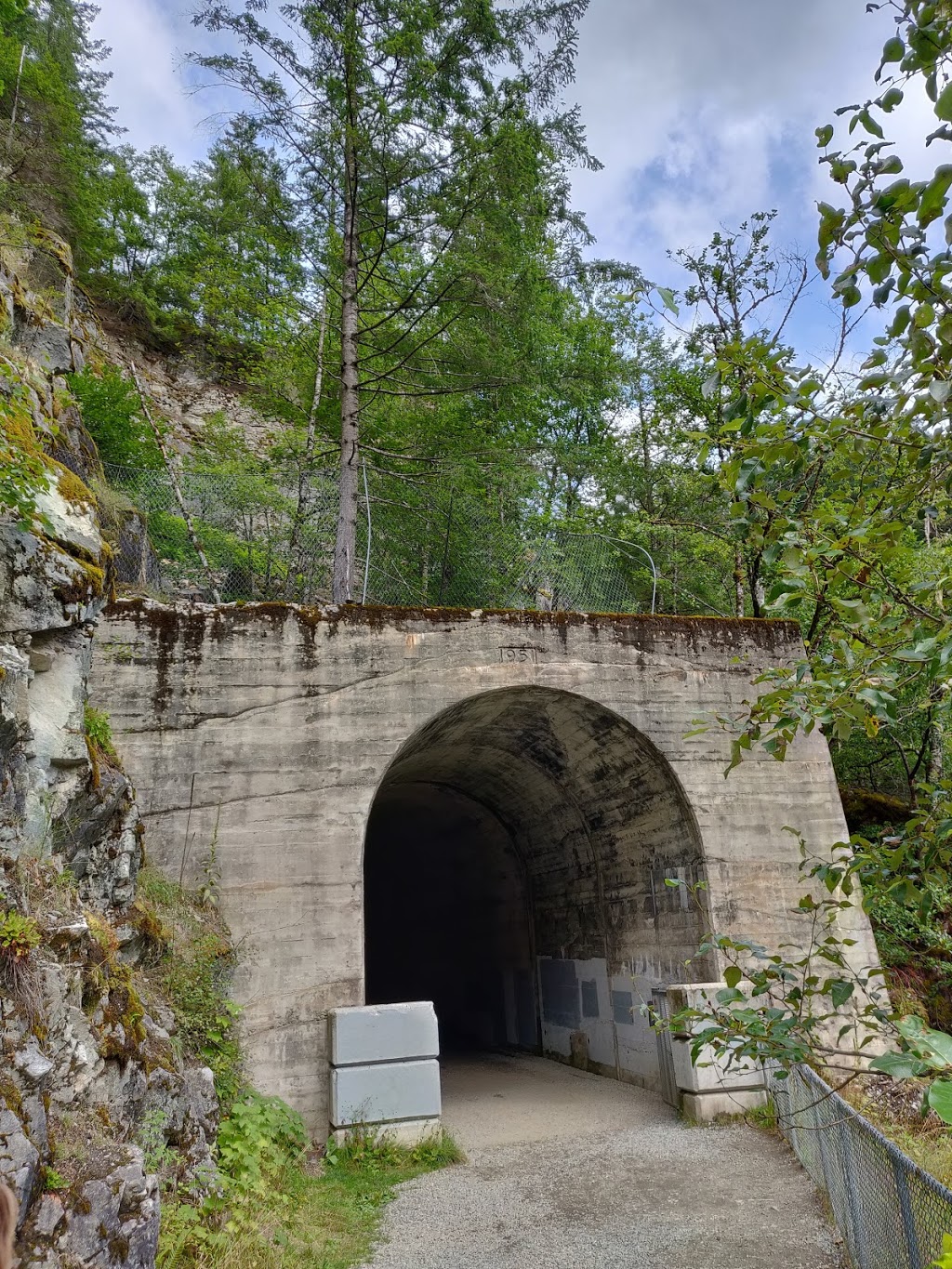 Othello Tunnels | Coquihalla Canyon Provincial Park, Hope, BC V0X 1L1, Canada | Phone: (604) 986-9371