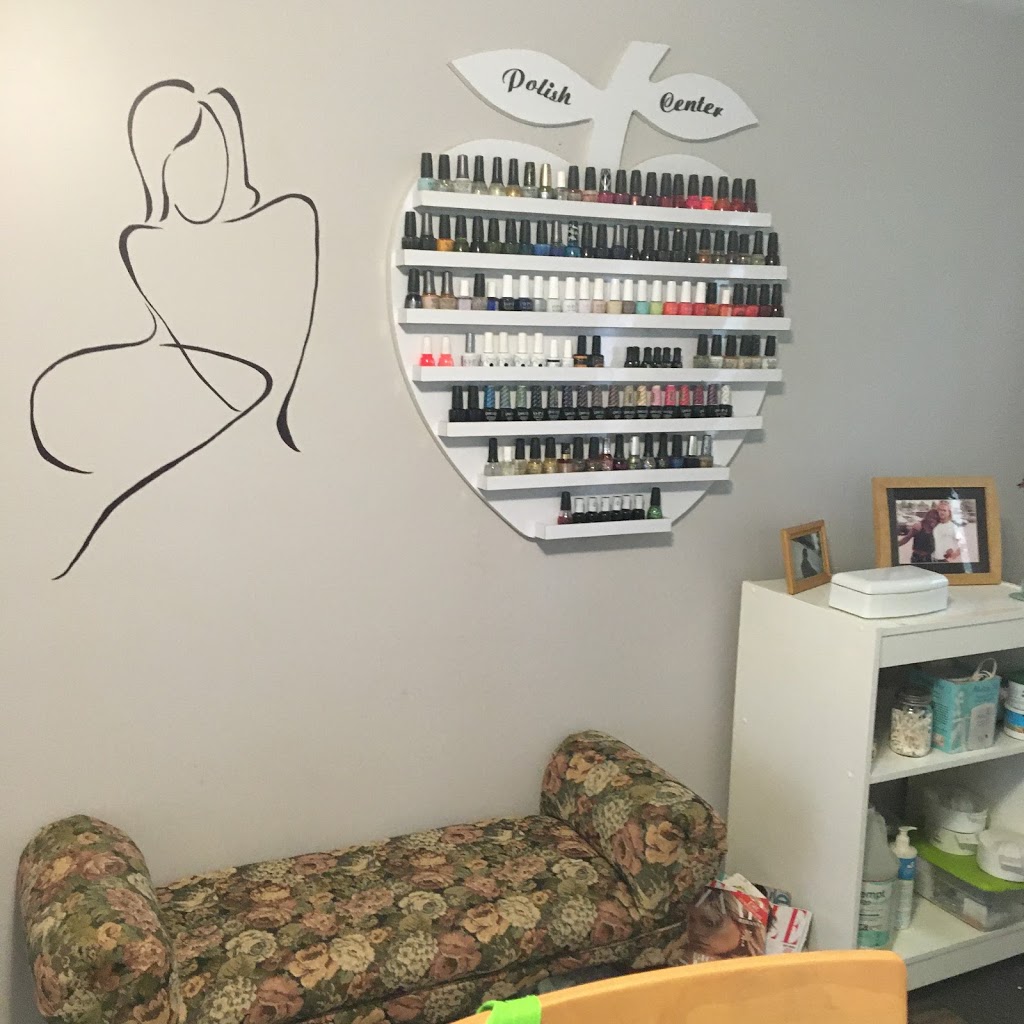 The Nail Room | 310 Henry St, Mount Forest, ON N0G 2L1, Canada | Phone: (519) 362-0814