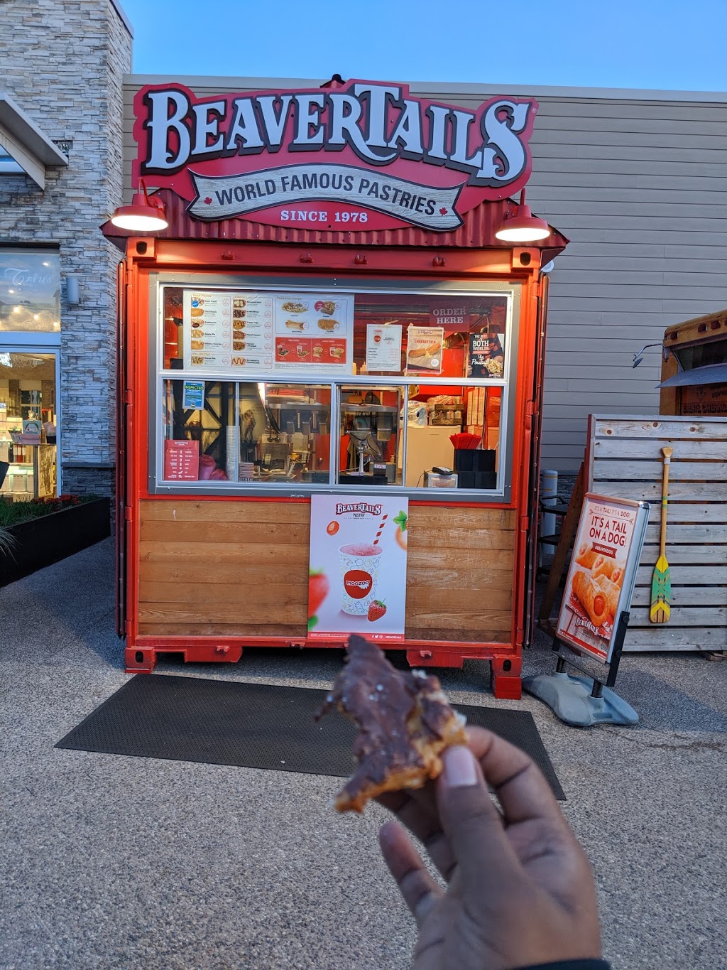 BeaverTails Niagara-on-the-Lake | 300 Taylor Rd, Niagara-on-the-Lake, ON L0S 1J0, Canada | Phone: (905) 685-5762