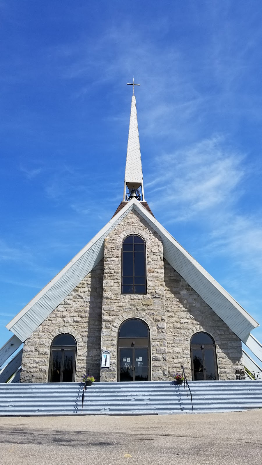 St. Simeon Catholic Church | 503 Rue St Laurent, Saint-Siméon, QC G0T 1X0, Canada | Phone: (418) 665-3935