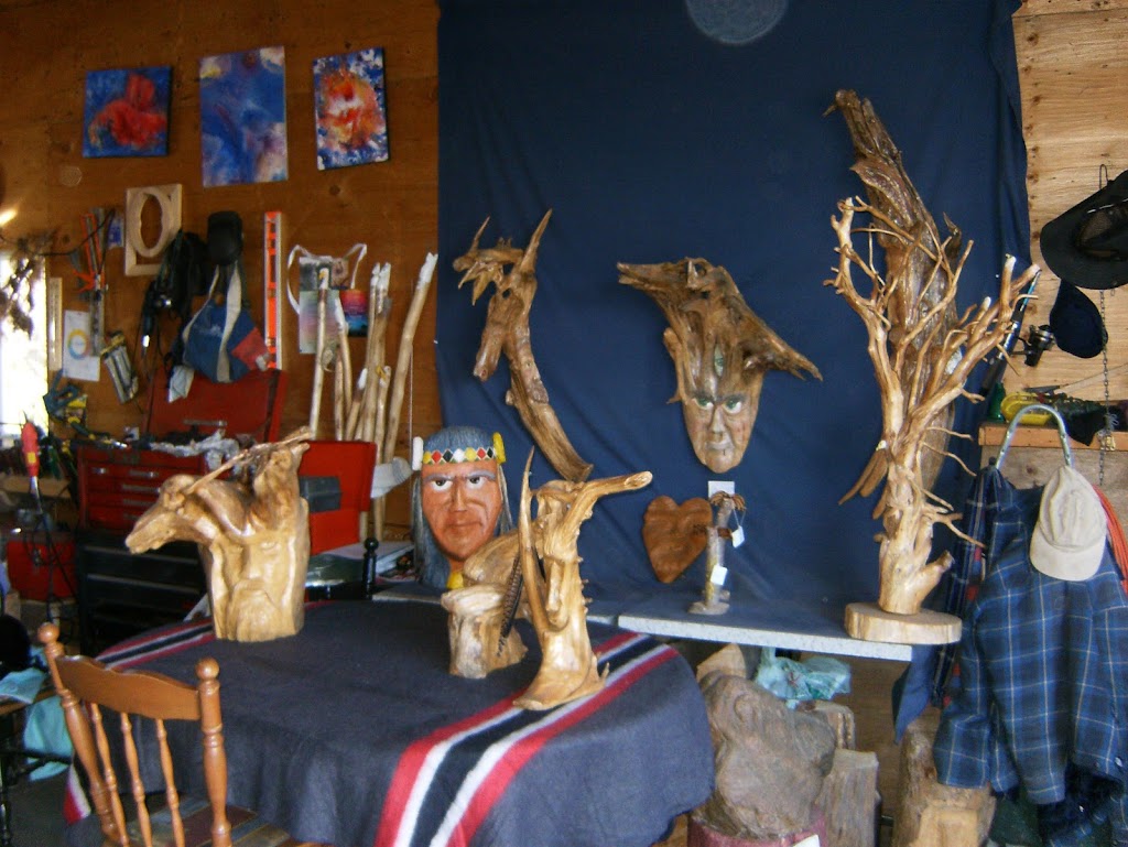 André Giroux, Sculpteur de la nature autochtone | 712 8e Rue, Saint-Prosper, QC G0M 1Y0, Canada | Phone: (418) 594-5854