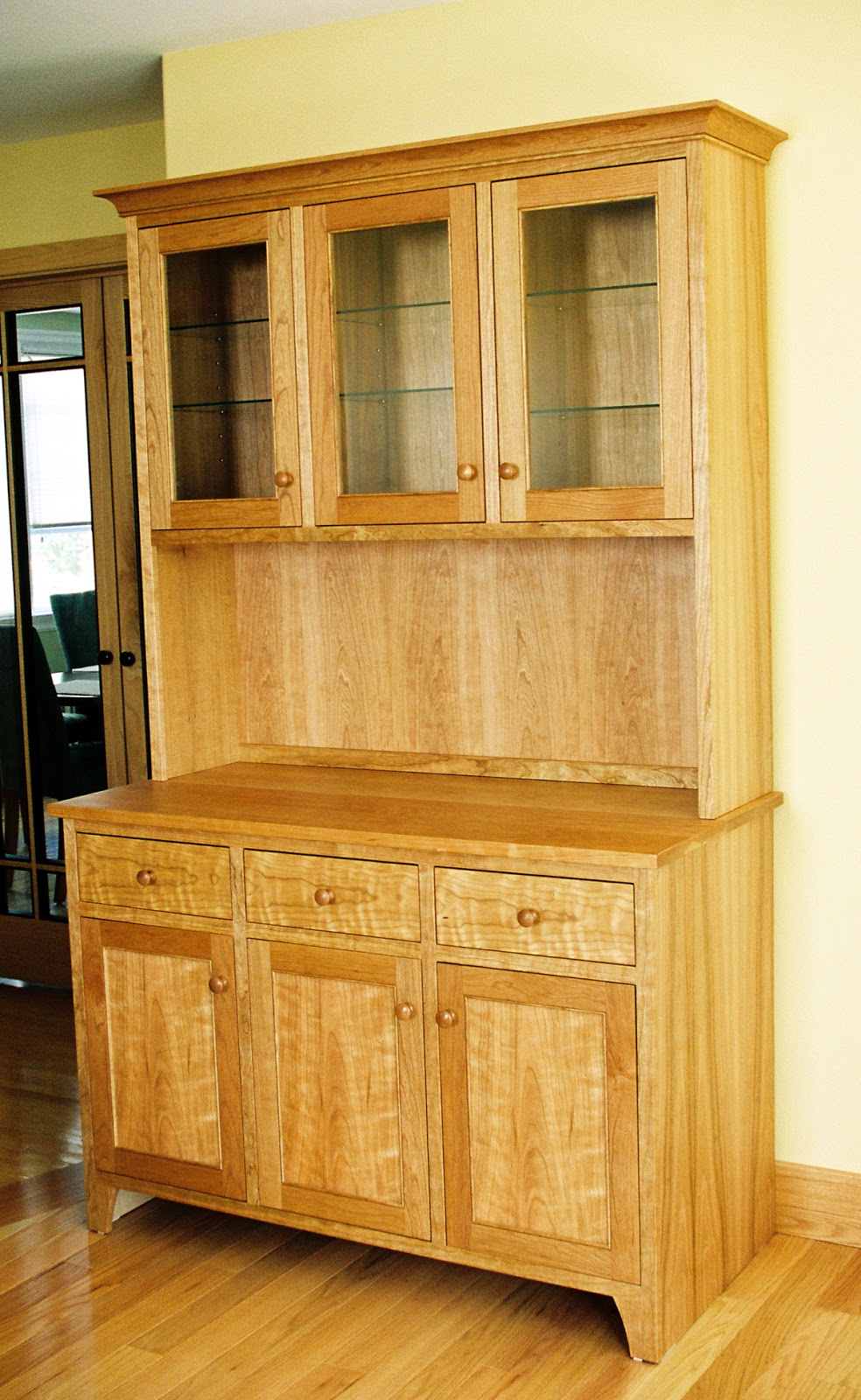 Dominik Back - Custom Woodwork | 3261 Holleford Rd, Hartington, ON K0H 1W0, Canada | Phone: (613) 539-2243