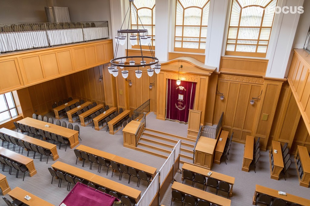 Montreal Torah Center - Bais Menachem Chabad Lubavitch | 28 Chemin Cleve, Hampstead, QC H3X 1A6, Canada | Phone: (514) 739-0770