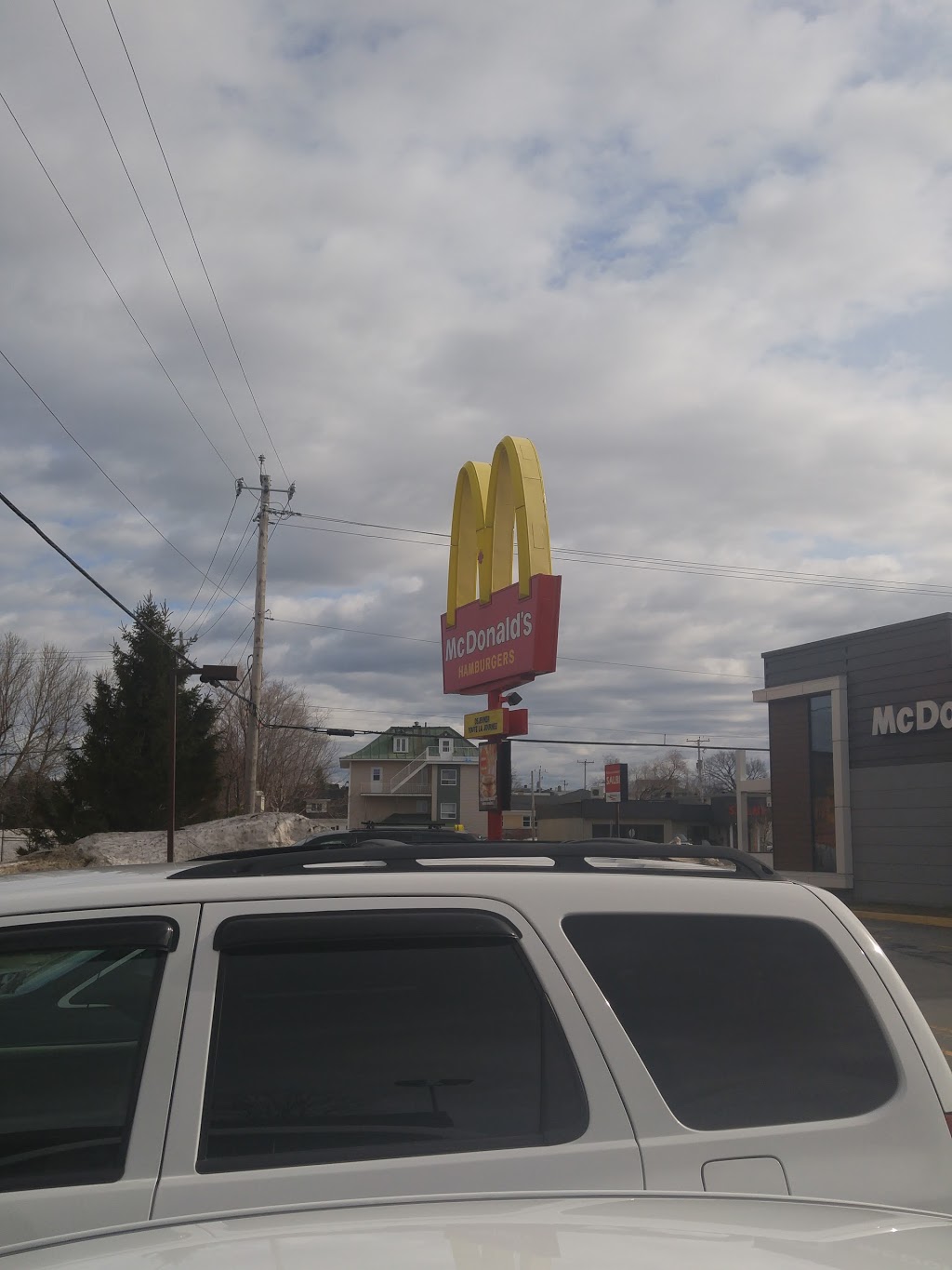 McDonalds | 85 Boulevard Taché E, Montmagny, QC G5V 4J8, Canada | Phone: (418) 248-5911