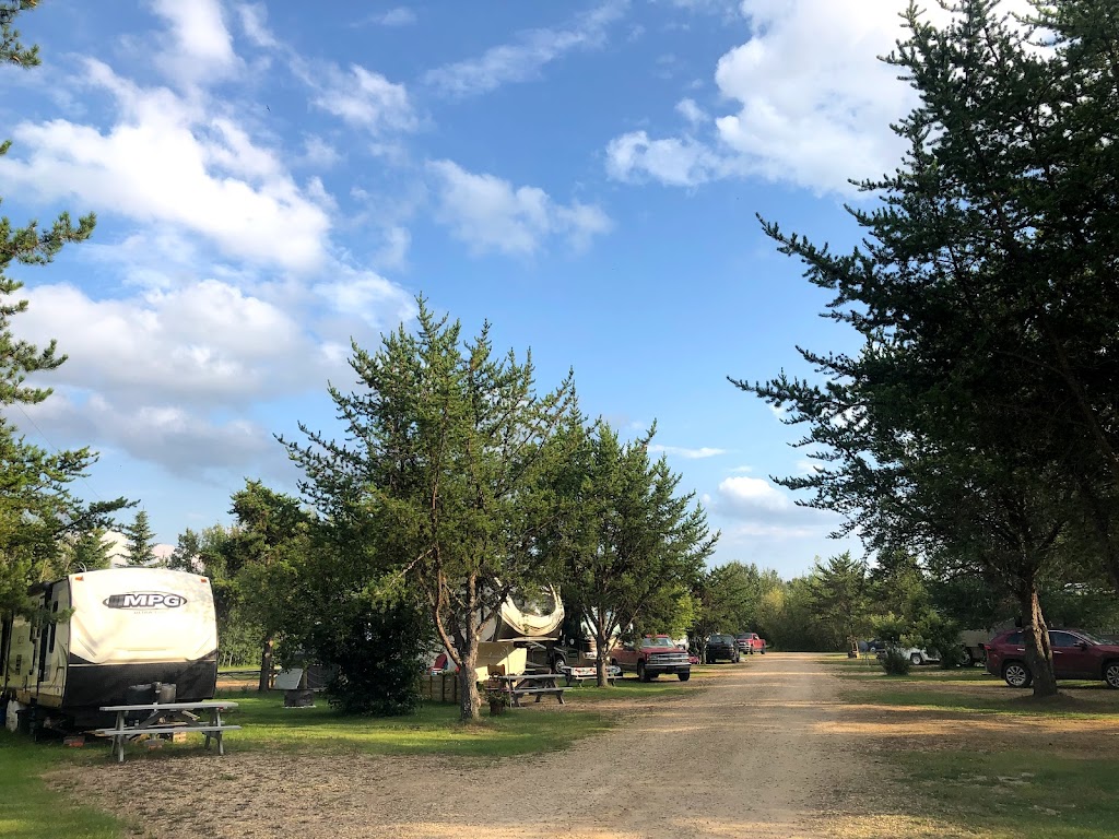 Blueberry Hill RV Park and Storage | Highway 813, Athabasca, AB T0G 0R0, Canada | Phone: (780) 675-3733