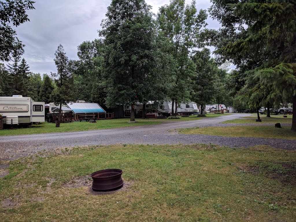 Upper Canada Campground | 13390, Upper Canada Rd, Morrisburg, ON K0C 1X0, Canada | Phone: (613) 543-2201