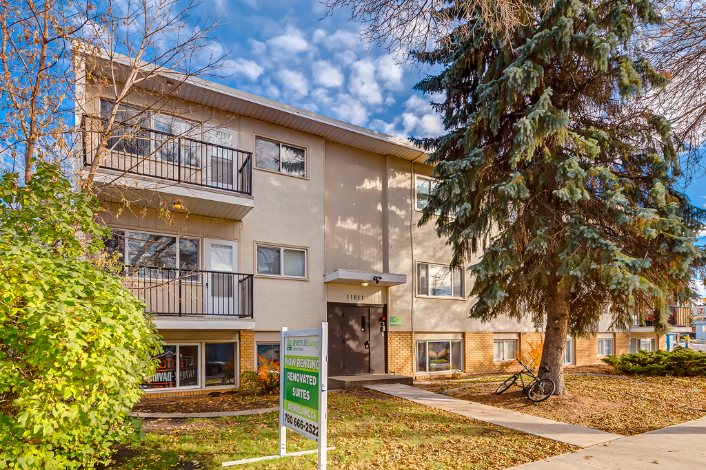 Montrose Apartments | 11811 67 St NW, Edmonton, AB T5B 1L9, Canada | Phone: (855) 247-1492