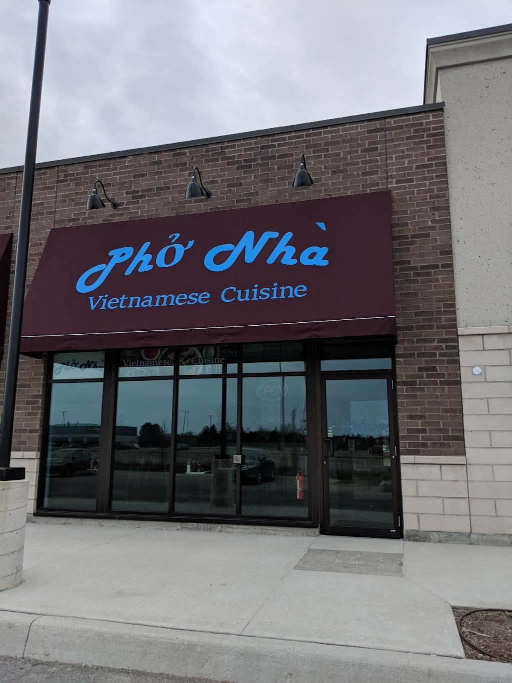 Phở Nhà Vietnamese Cuisine | 300c Fourth Ave Unit #7, St. Catharines, ON L2S 0E6, Canada | Phone: (289) 639-9064