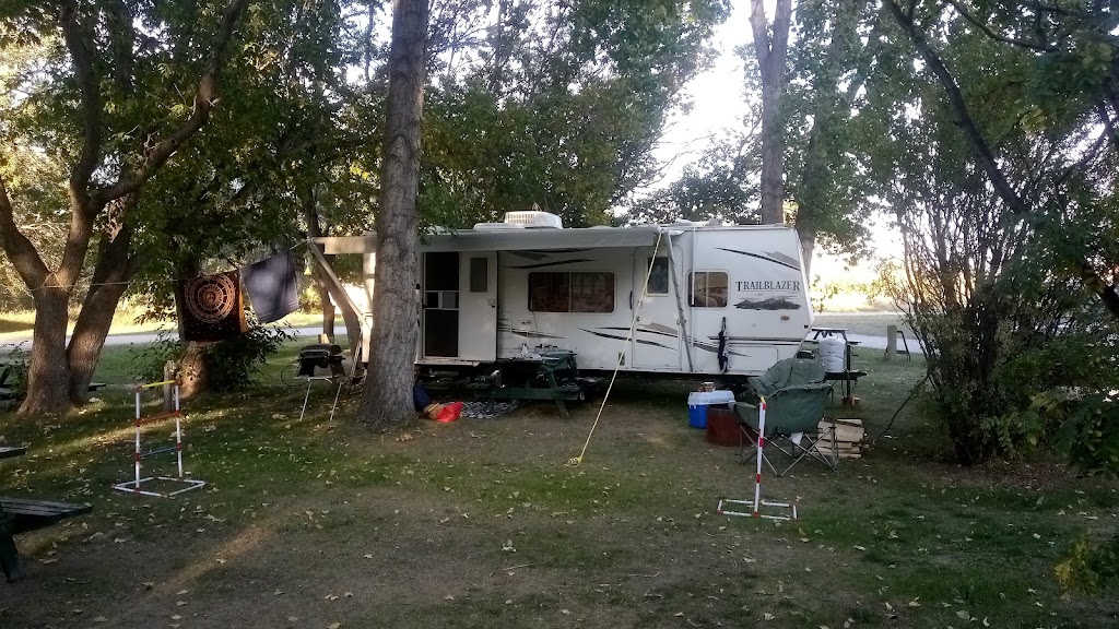 Daisy May Campground | 249 Lyndon Rd, Fort Macleod, AB T0L 0Z0, Canada | Phone: (888) 553-2455