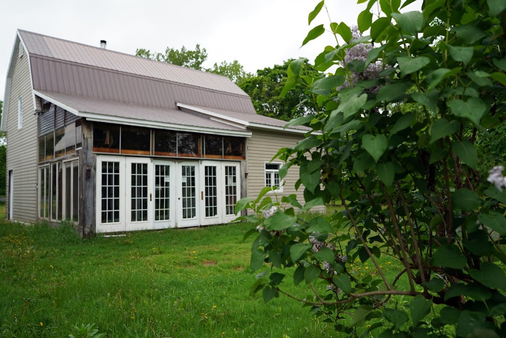 Les hébergements du Lac | 264 Rang de la Grande Terre, Saint-François-du-Lac, QC J0G 1M0, Canada | Phone: (450) 808-5060