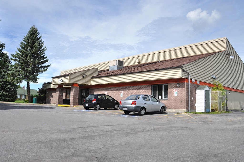 Pavillon Des Milles-Roches | 190 Av. Lareau, Saint-Jean-sur-Richelieu, QC J2X 2R6, Canada | Phone: (450) 357-2797