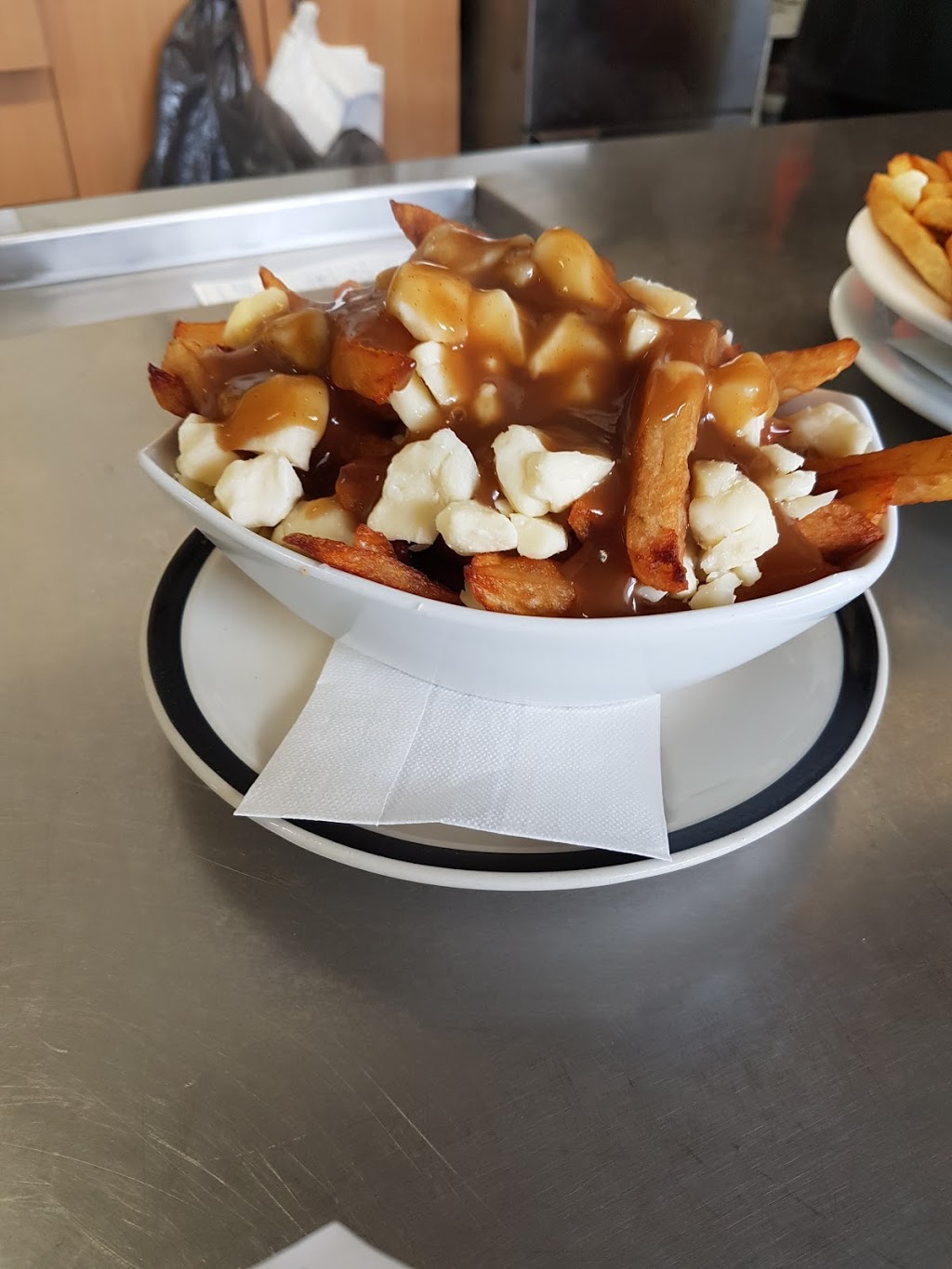 Resto au coin | 1418 QC-309, Notre-Dame-de-la-Salette, QC J0X 2L0, Canada | Phone: (819) 766-2656