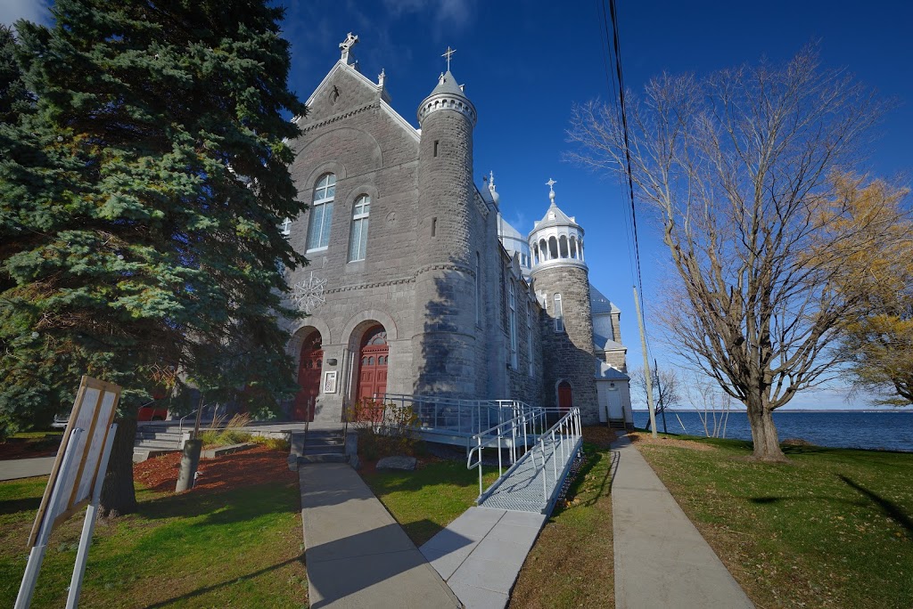 Église catholique Saint-Anicet | 1560 Rue Saint Anicet, Saint-Anicet, QC J0S 1M0, Canada | Phone: (450) 264-2059