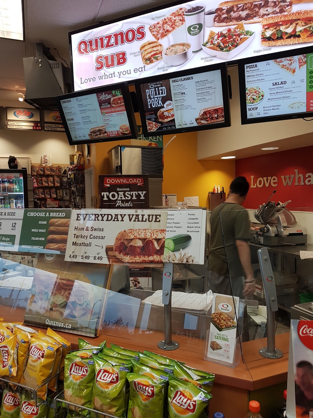 Quiznos | 1915 Front Rd, Windsor, ON N9J 2B8, Canada | Phone: (519) 734-7774