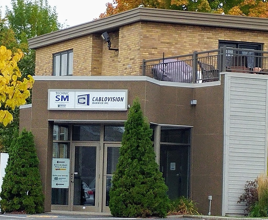 Cablovision Warwick Inc | 3 Rue de lHôtel de Ville, Warwick, QC J0A 1M0, Canada | Phone: (819) 358-5858