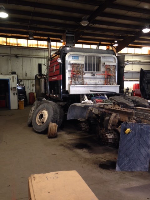 XPRESS TRUCK AND TRAILER REPAIR INC | 31 Kerr Crescent, Puslinch, ON N0B 2J0, Canada | Phone: (519) 829-1010