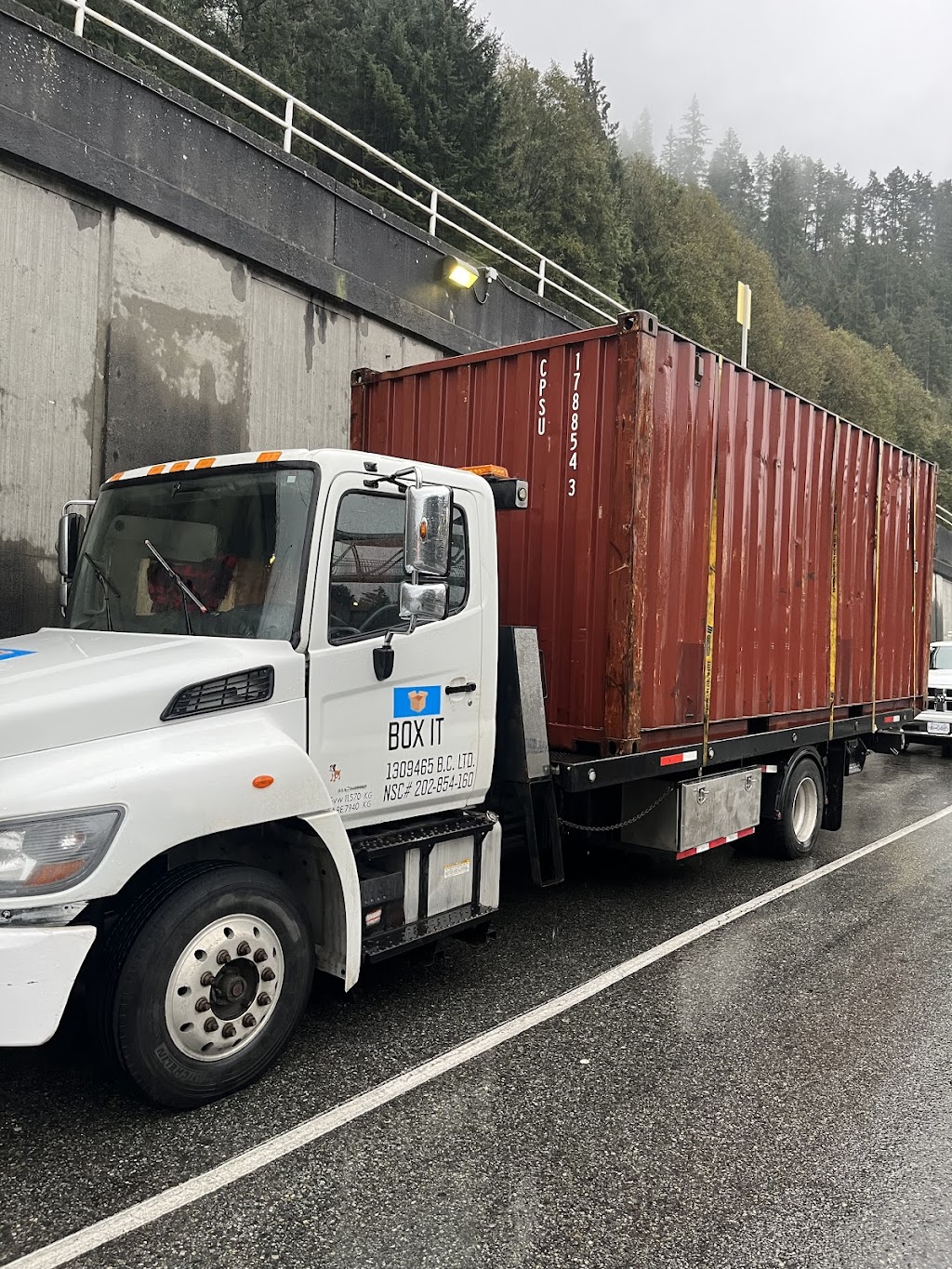 Box It Towing and Transport | 1605 Willemar Ave, Courtenay, BC V9N 3M4, Canada | Phone: (778) 992-1615