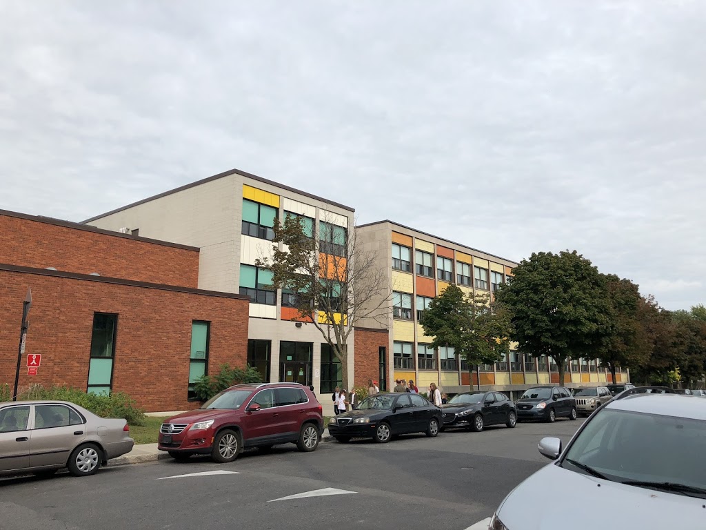 Vincent Massey Collegiate | 5925 27e Avenue, Montréal, QC H1T 3J5, Canada | Phone: (514) 374-1999