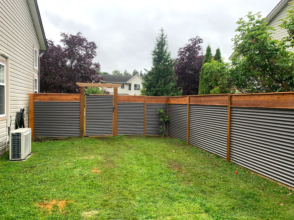 Simple Fencing | 8956 Mclarey Ave, Black Creek, BC V9J 1A2, Canada | Phone: (250) 703-1346