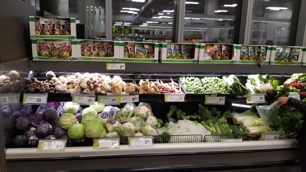 FreshCo Parliament & Dundas | 325 Parliament St, Toronto, ON M5A 2Z3, Canada | Phone: (416) 955-0717