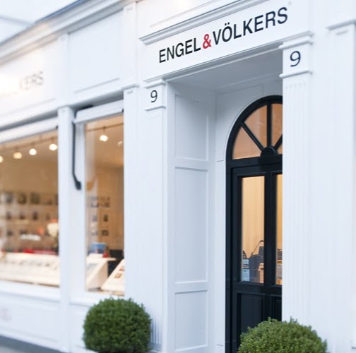 Engel & Völkers West Vancouver | 2475 Bellevue Ave, West Vancouver, BC V7V 1E1, Canada | Phone: (778) 379-1785