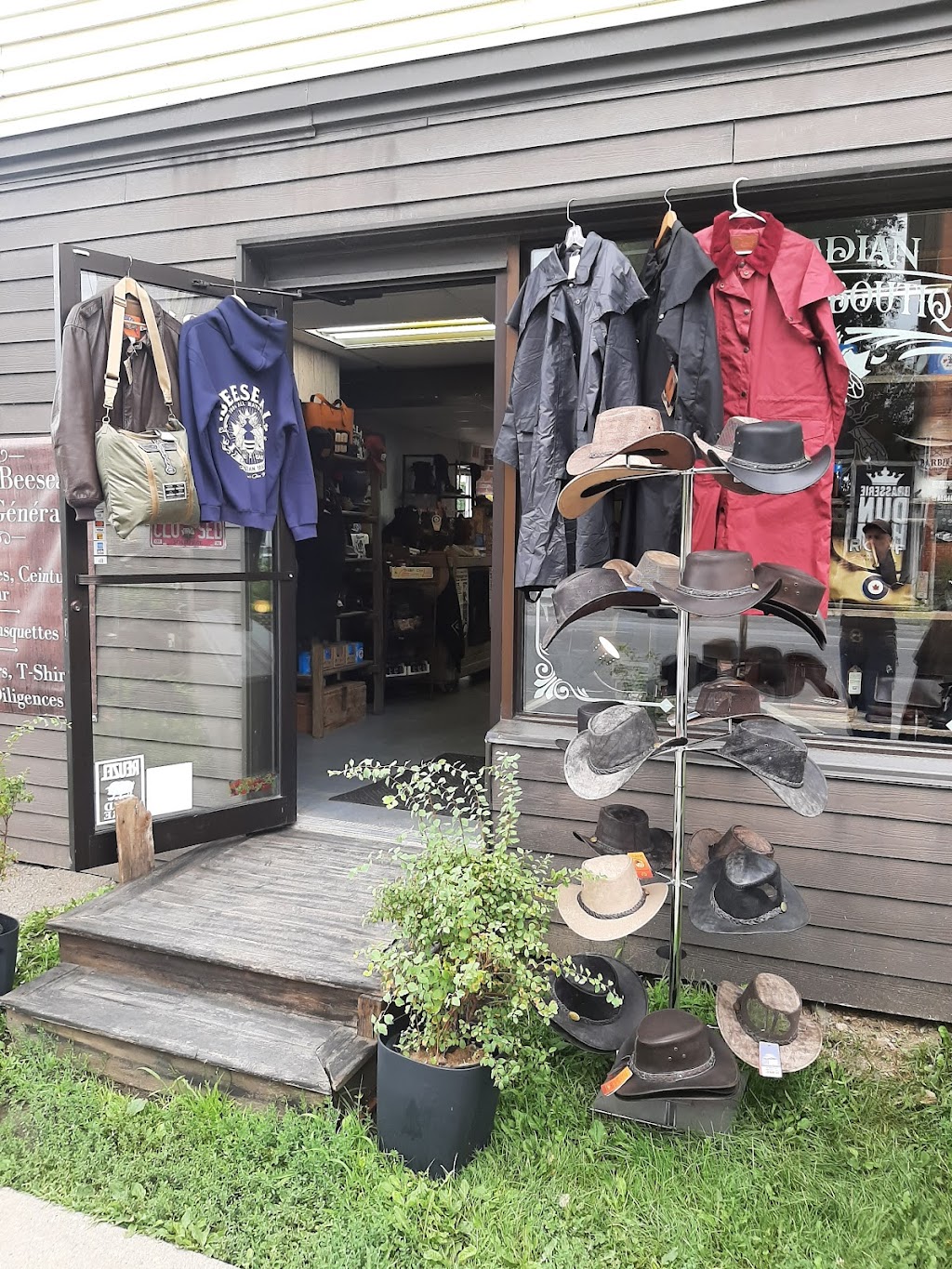 Canadian Beeseal Boutique | 3818 Rue Principale, Dunham, QC J0E 1M0, Canada | Phone: (450) 295-1212