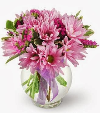 KW Flowers | 28 Laurel St, Waterloo, ON N2J 2H2, Canada | Phone: (519) 742-3545