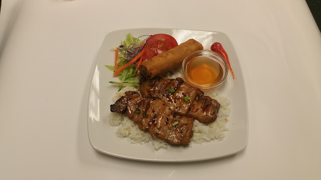 Pho 28 | 1131 Boulevard Saint-Martin O, Laval, QC H7S 1M8, Canada | Phone: (450) 490-7288