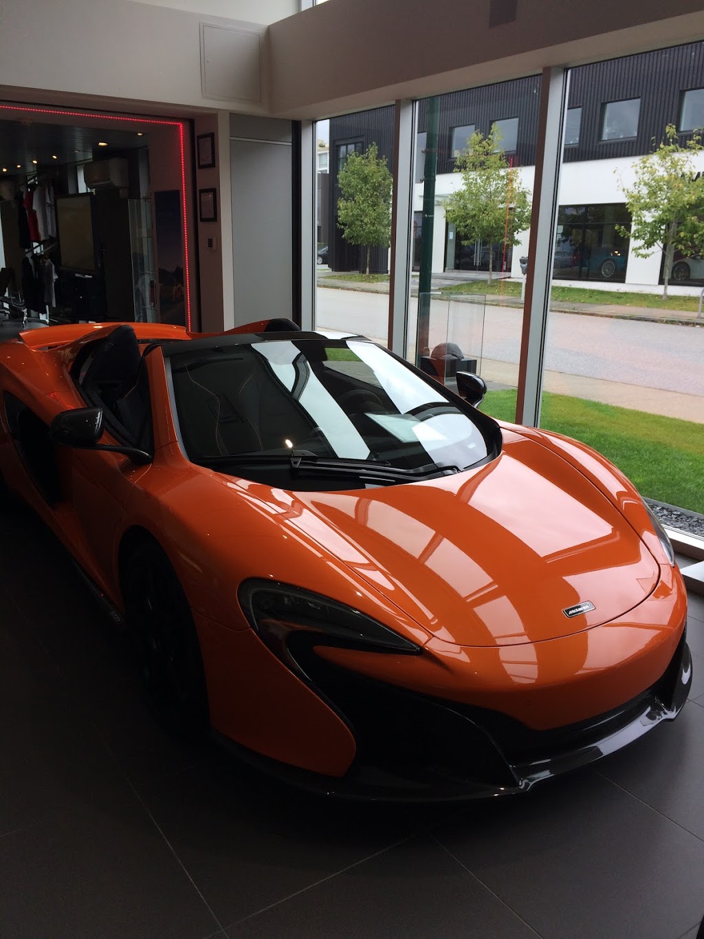 McLaren Vancouver | 1711 W 2nd Ave, Vancouver, BC V6J 1H7, Canada | Phone: (888) 595-9023