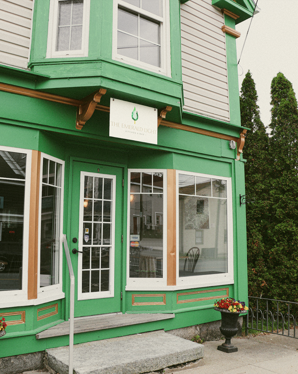 The Emerald Light | 151 Water St, Shelburne, NS B0T 1W0, Canada | Phone: (902) 875-4583