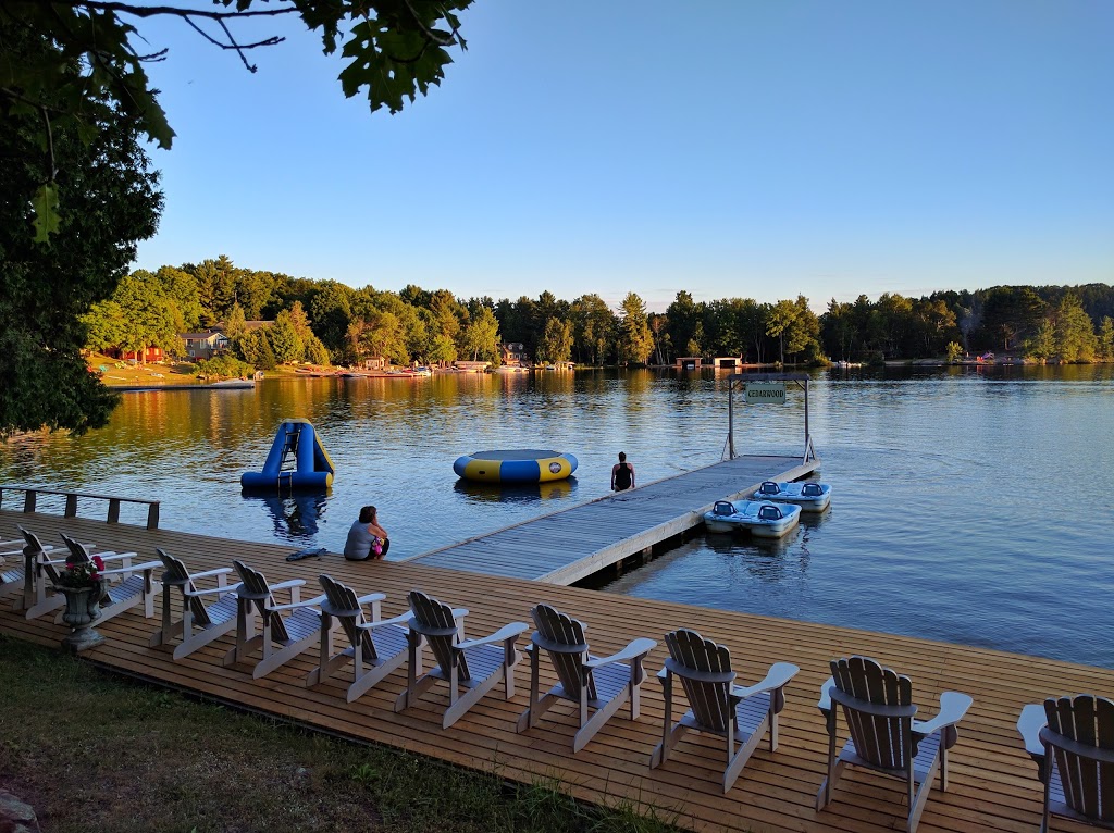 Lakeview Escape On Lake Muskoka | 1515 Hwy. 118 West / Frank Miller Memorial Route, Muskoka Lakes, ON P1L 1W8, Canada | Phone: (705) 645-8558